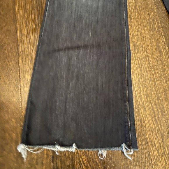 J Brand Wide Leg Flare Jeans, raw edge. Sz 28 - Picture 3 of 10